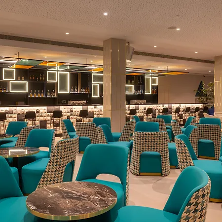 L'Azure Hotel & Spa 4Sup-2